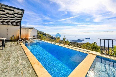Villa Collection 6